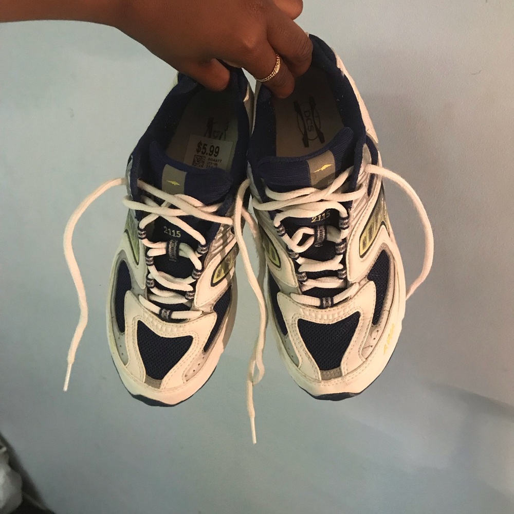 Running Shoes